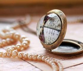 Purple Dragonfly photo locket, glass dragonfly pendant necklace, photo locket necklace, Victorian pendant, Steampunk