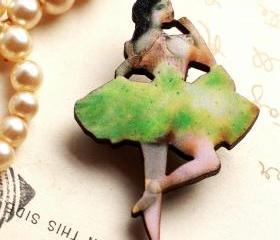 Green Ballerina Brooch, wooden ballerina brooch, ballerina brooch, dancer brooch
